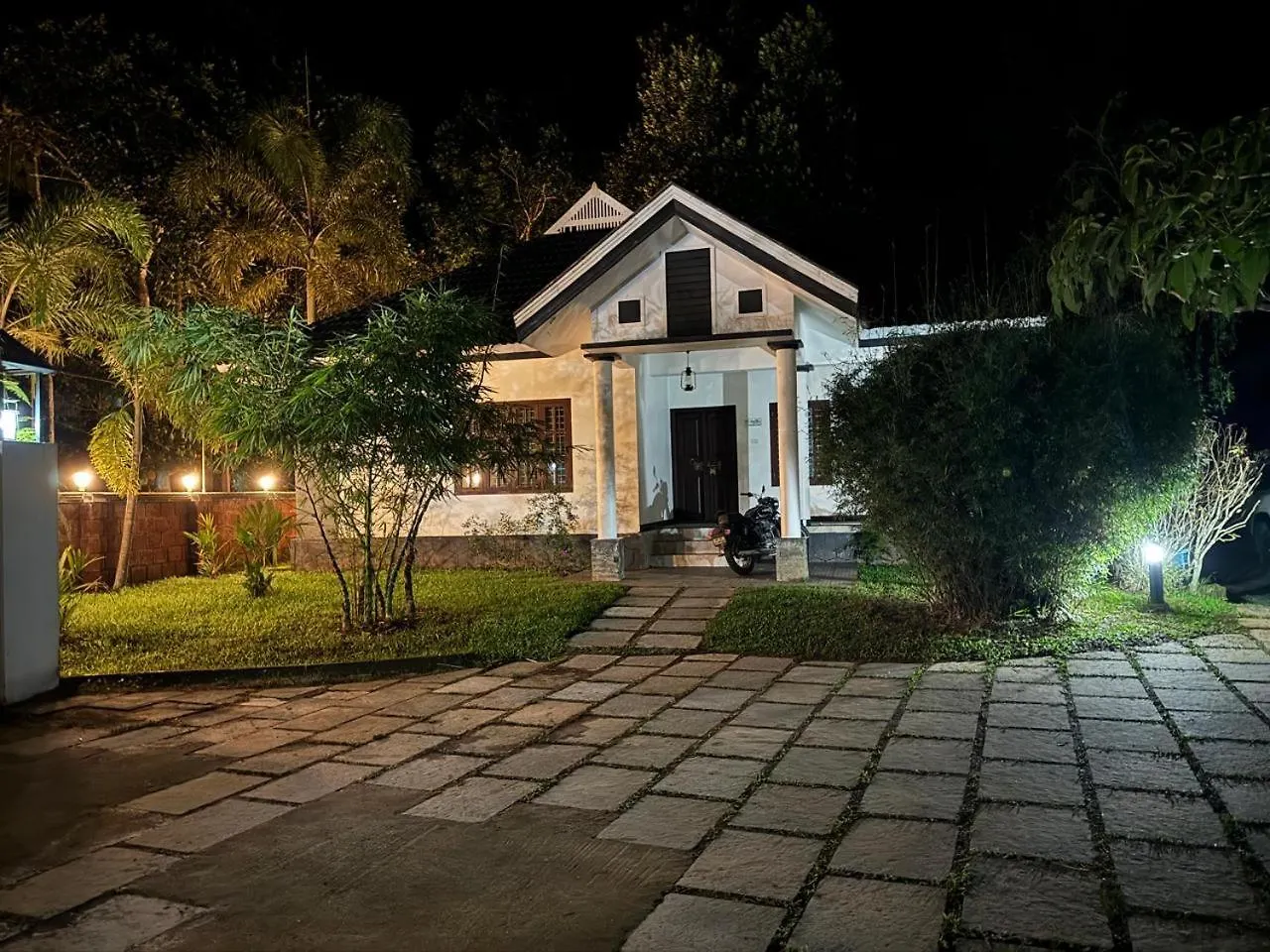 Black Forest Wayanad Bed & Breakfast Batheri India