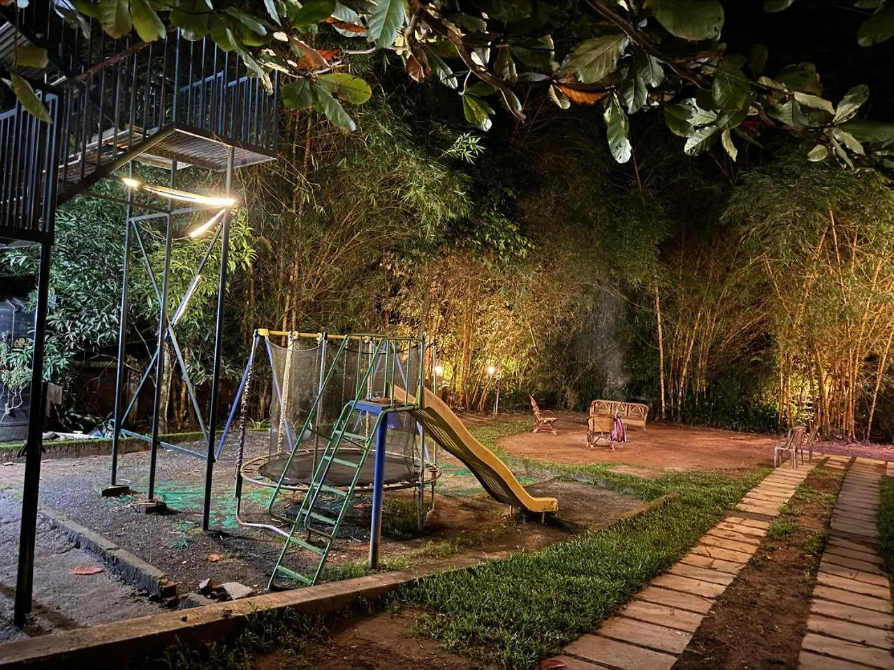Black Forest Wayanad Bed & Breakfast Batheri