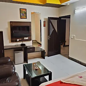 https://mandakini-palace.hotelsdelhi.org